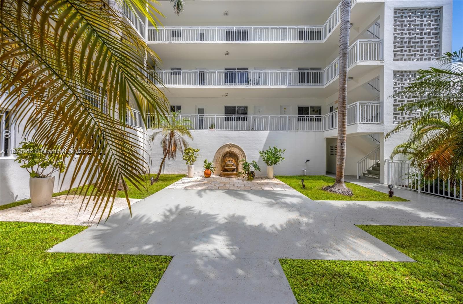 Ambassador Place · #404 in Bay Harbor Islands - Photo 30