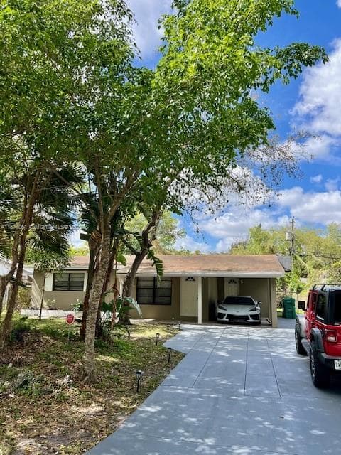 4731 SW 25th Ave photo 1