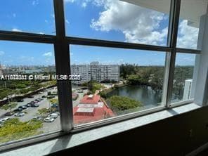 WILSHIRE CONDO · #1017W in Miami - Photo 1