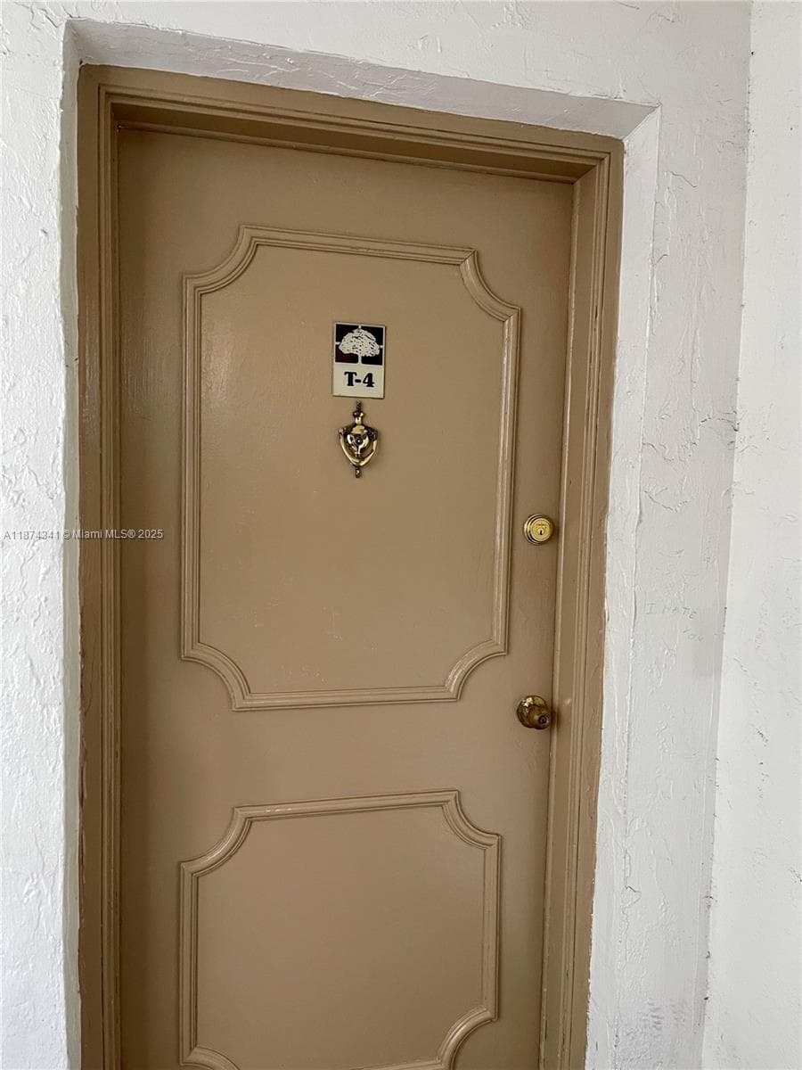 Kingston Square Condo · #T4 in Miami - Photo 9