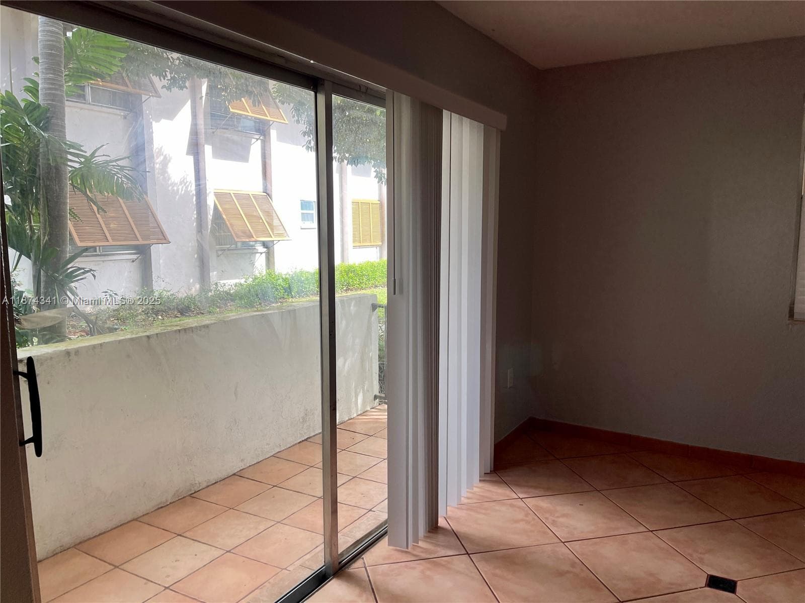 Kingston Square Condo · #T4 in Miami - Photo 24