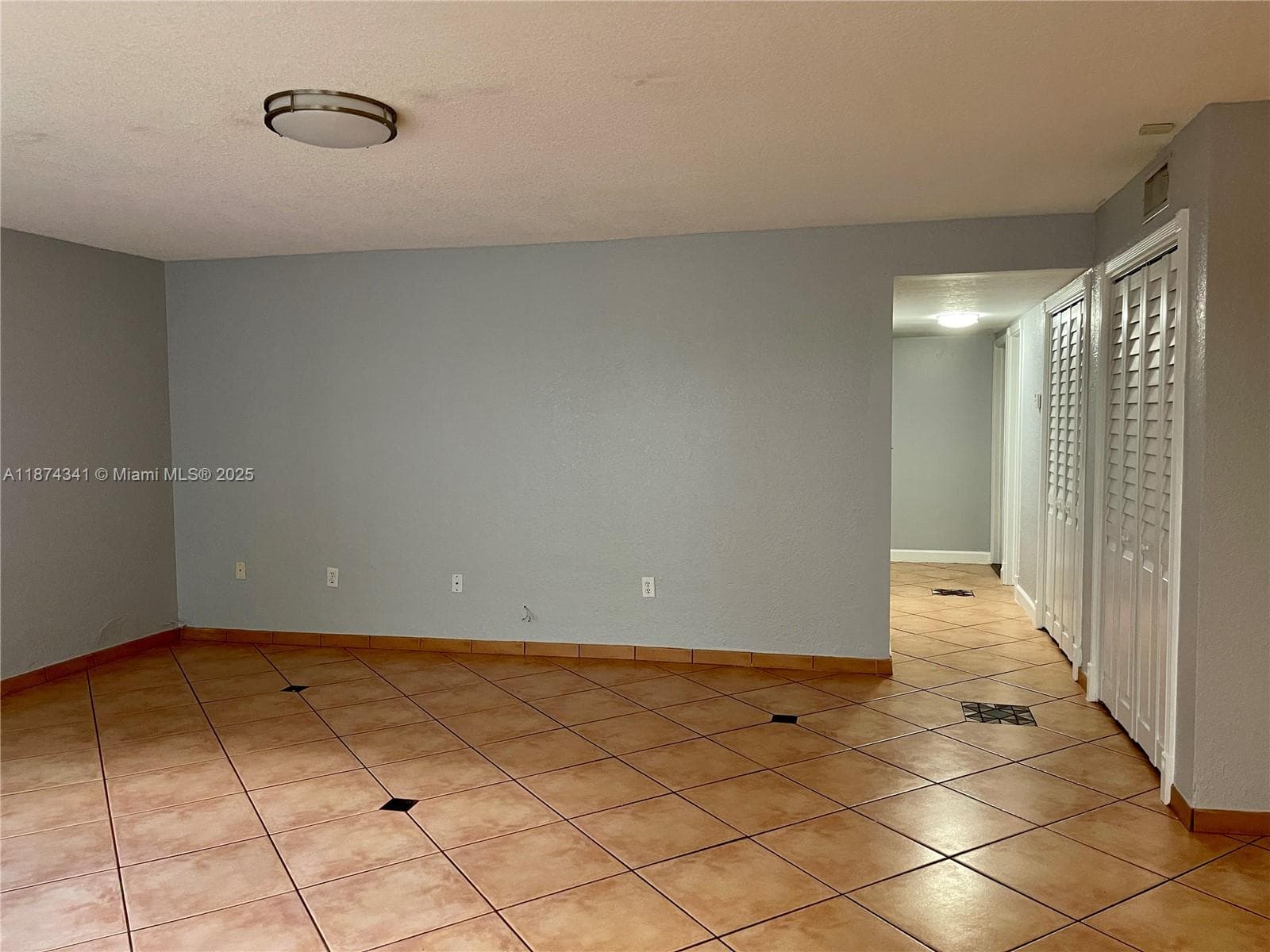 Kingston Square Condo · #T4 in Miami - Photo 10