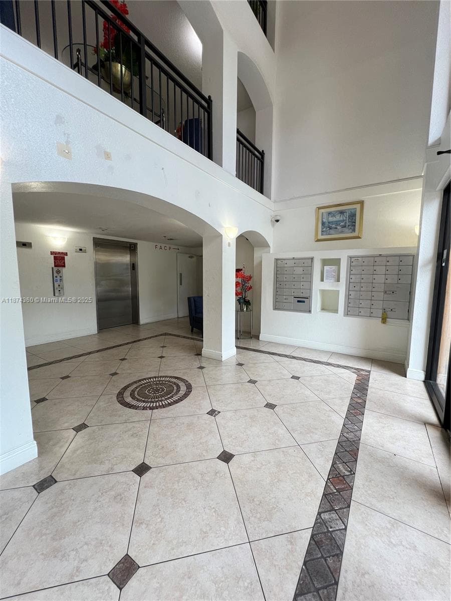 KEYSTONE COURTS CONDO · #E101 in Miami - Photo 16