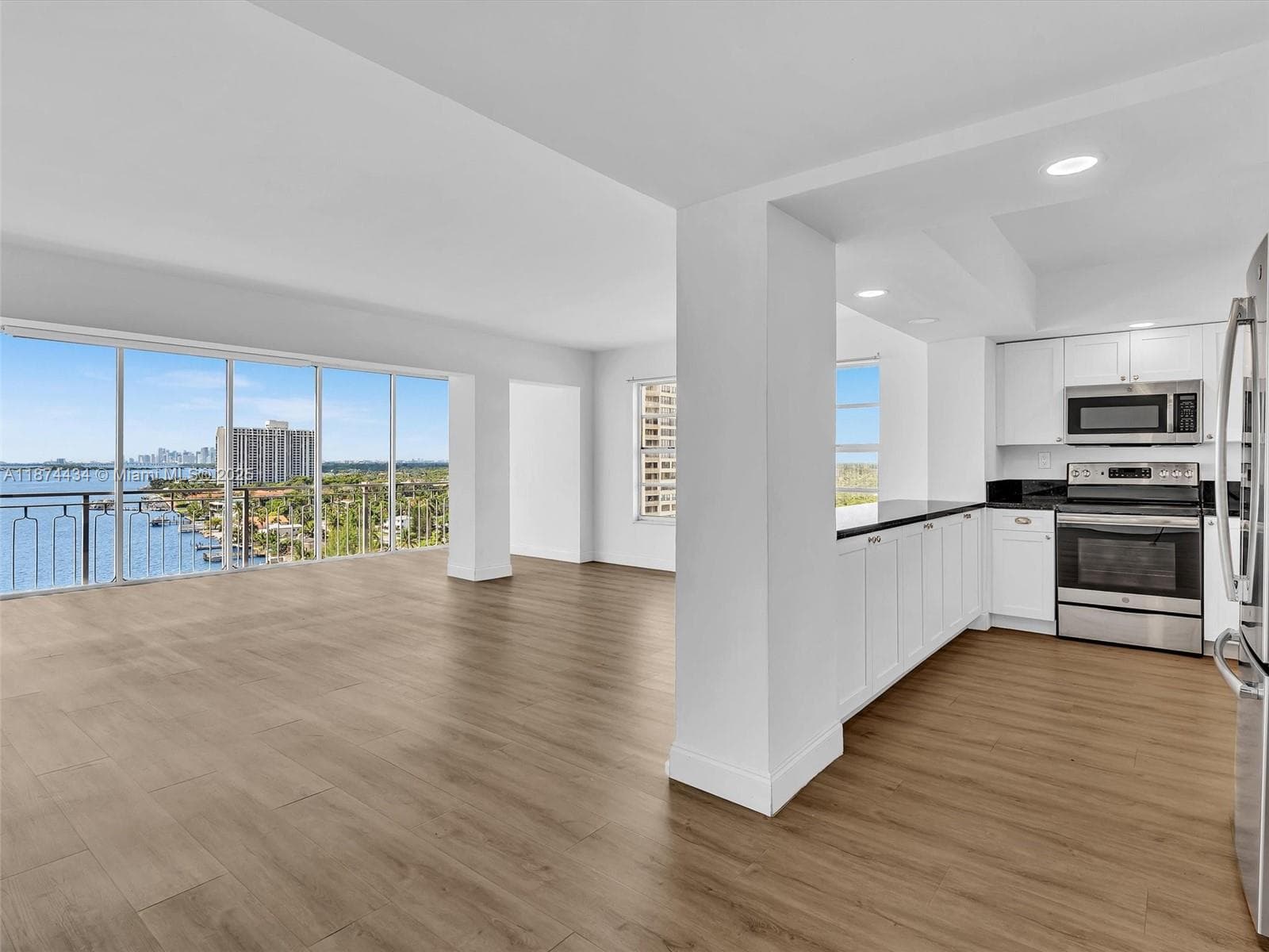 JOCKEY CLUB CONDO · #14G in Miami - Photo 1