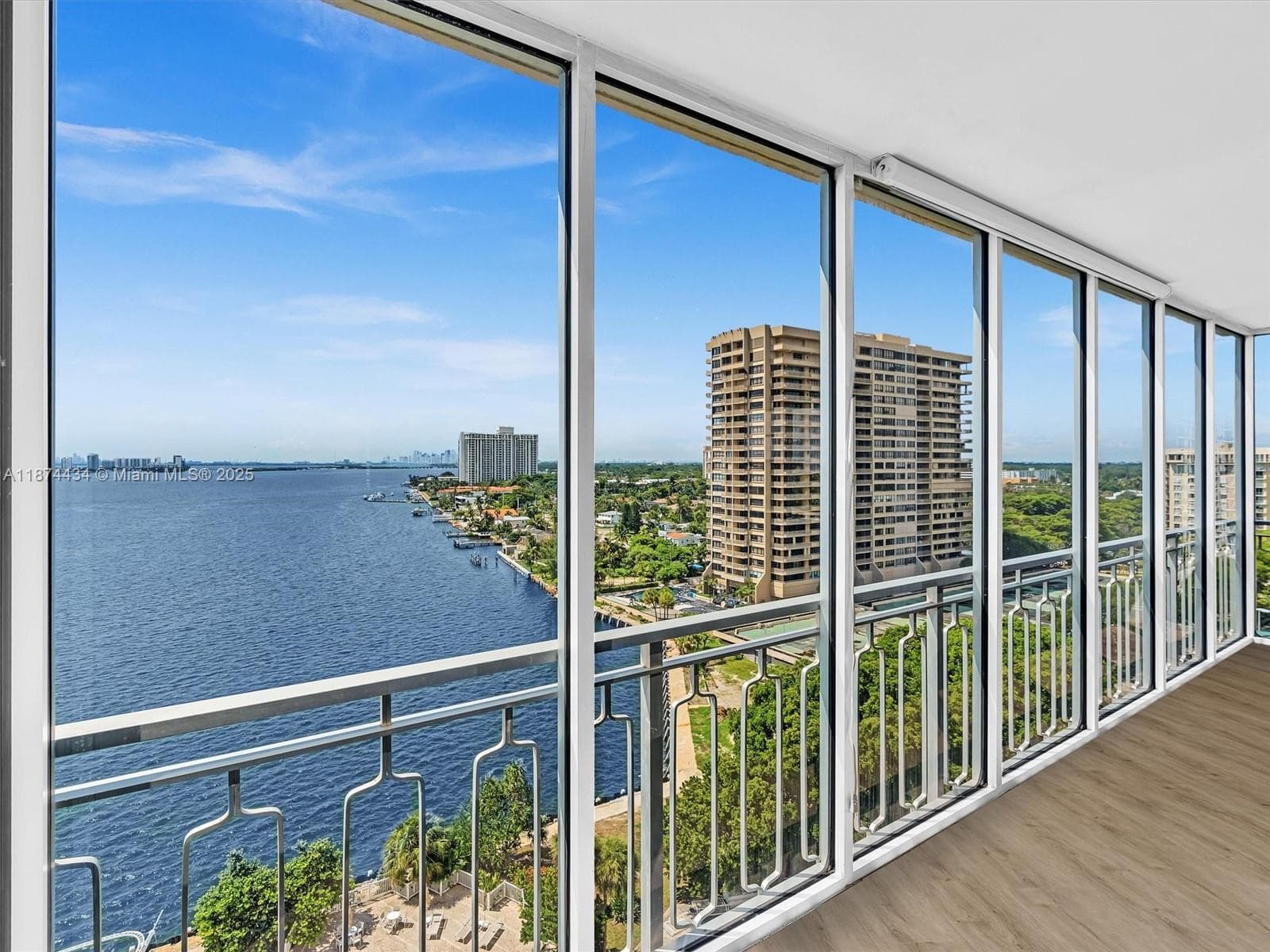 JOCKEY CLUB CONDO · #14G in Miami - Photo 9