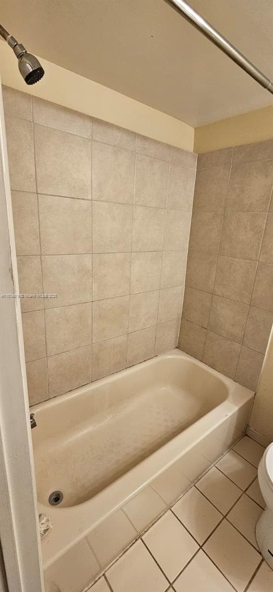 LAKEWOOD AT EMERALD HILLS · #937 in Hollywood - Photo 8