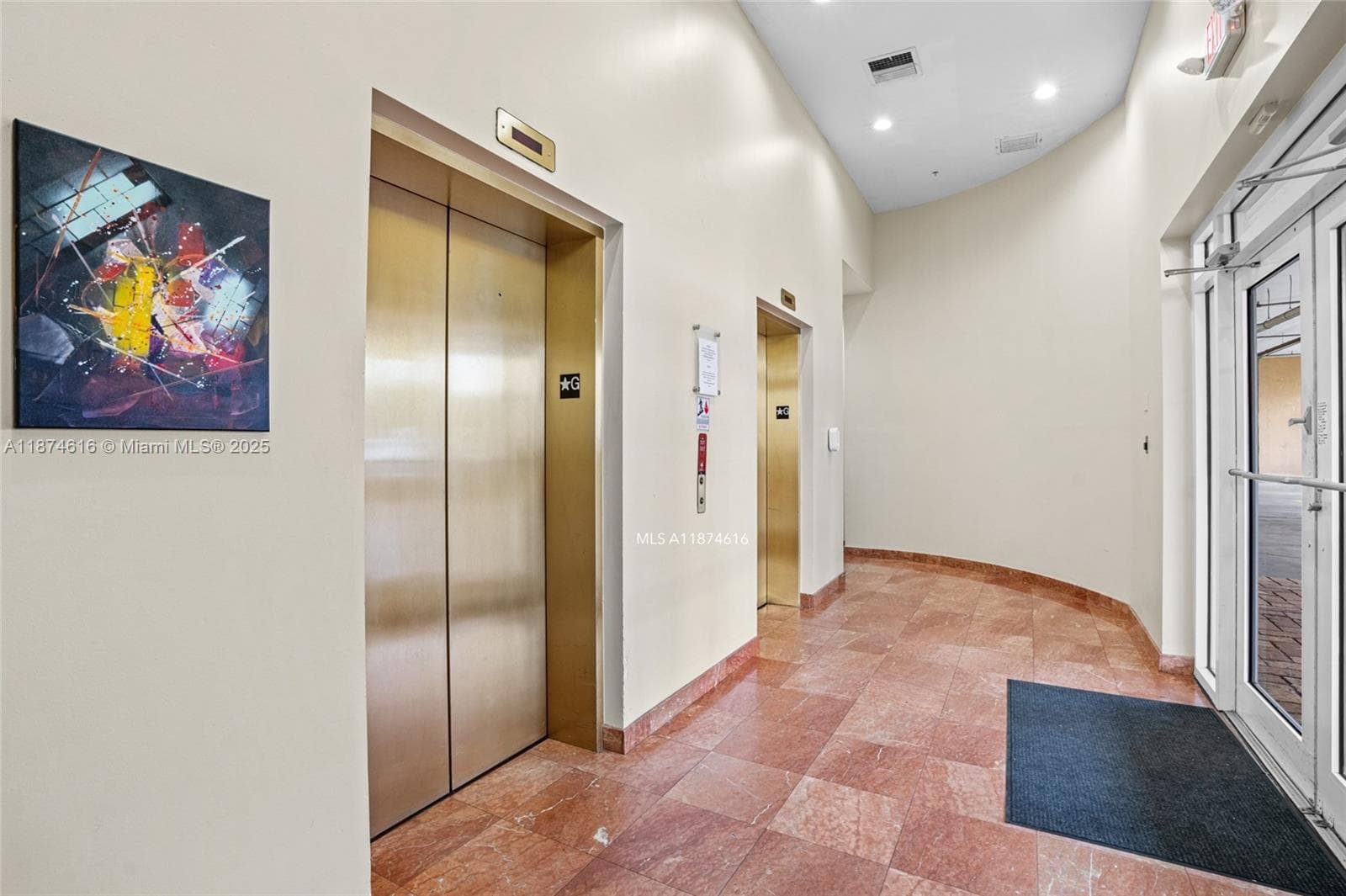 GRANADA GRAND CONDO · #315 in Miami - Photo 18