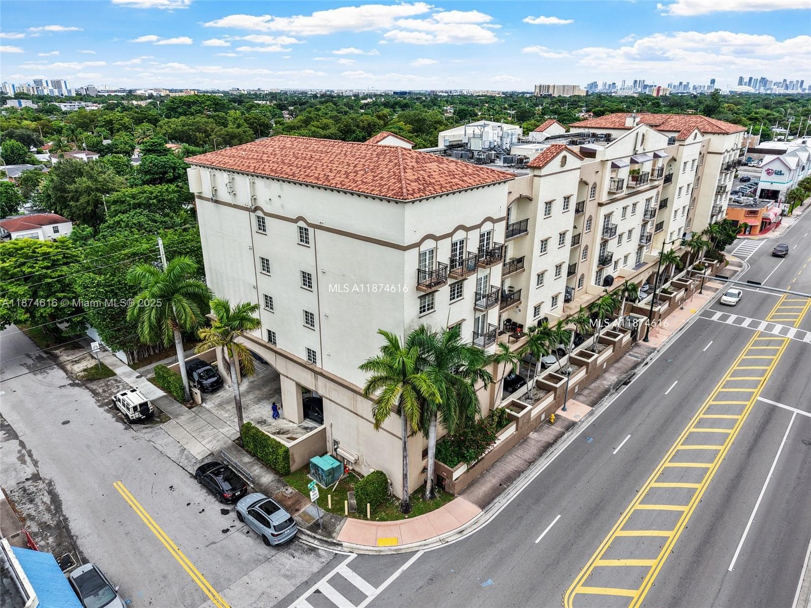 GRANADA GRAND CONDO · #315 in Miami - Photo 21
