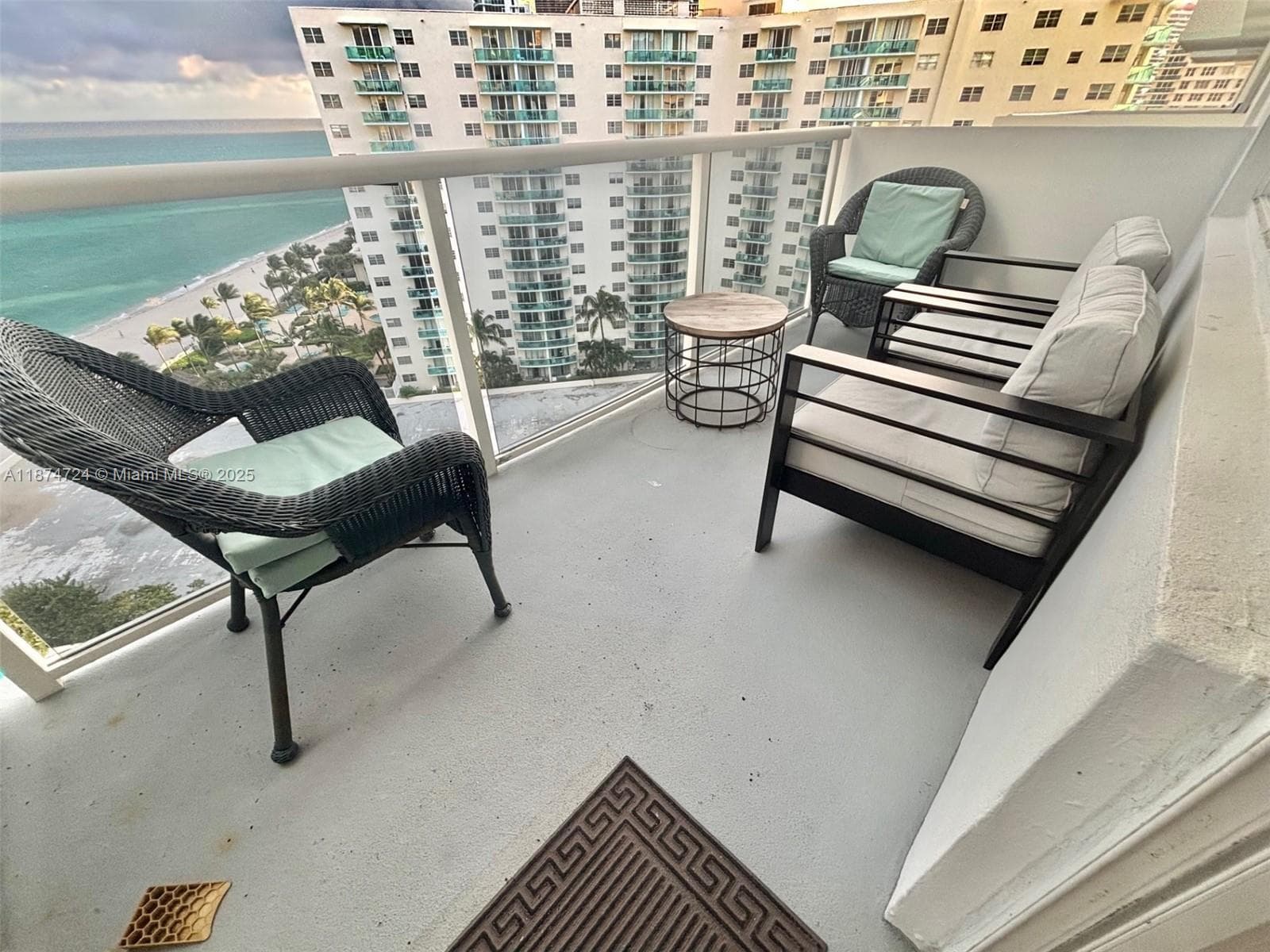 SEA AIR TOWERS CONDO · #1410 in Hollywood - Photo 24