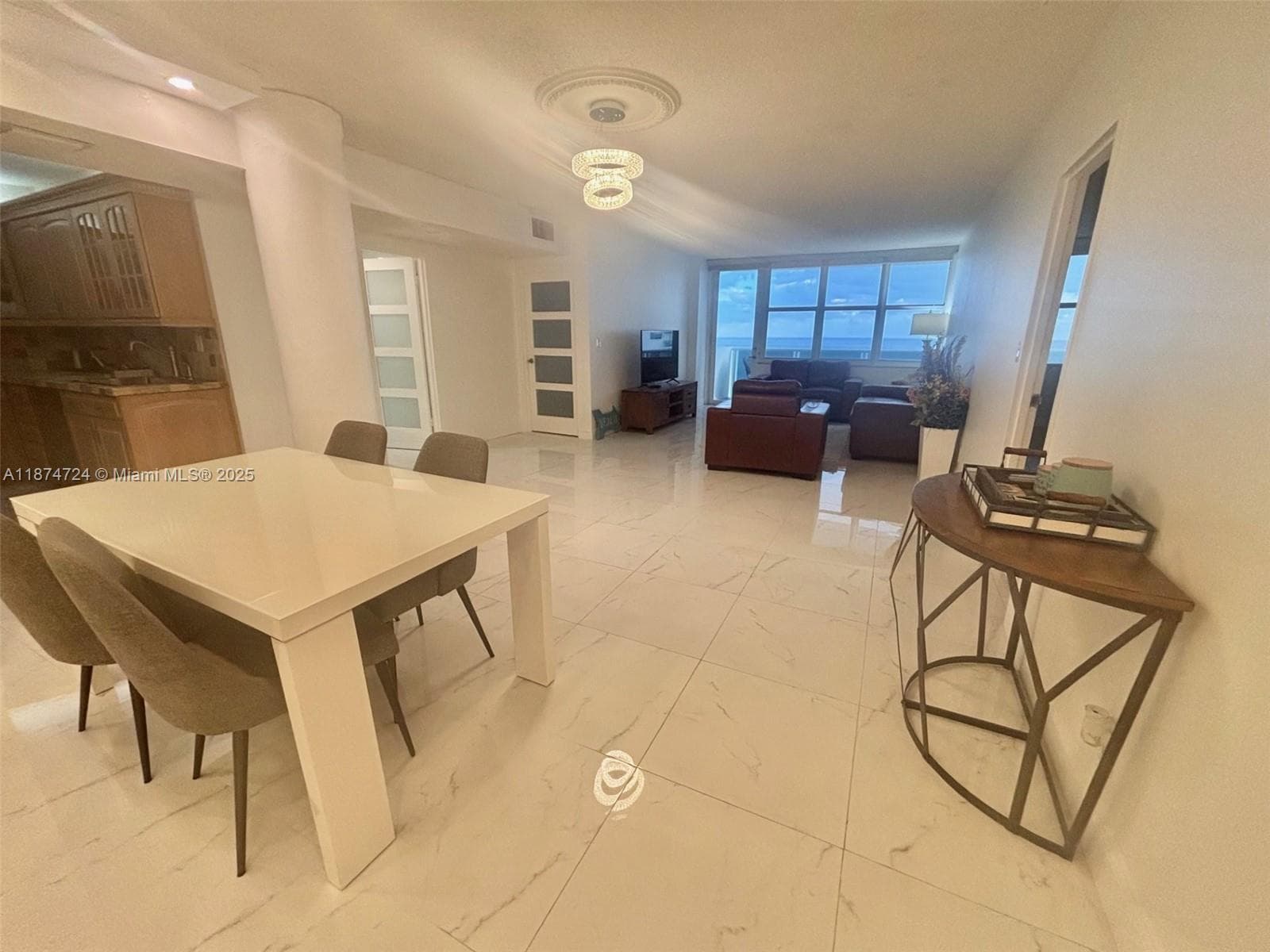 SEA AIR TOWERS CONDO · #1410 in Hollywood - Photo 10
