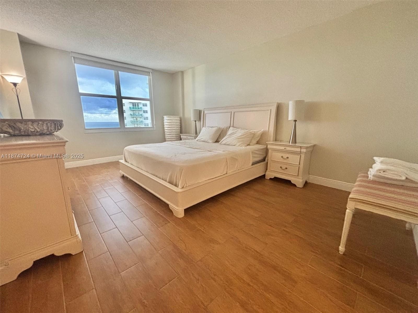 SEA AIR TOWERS CONDO · #1410 in Hollywood - Photo 11