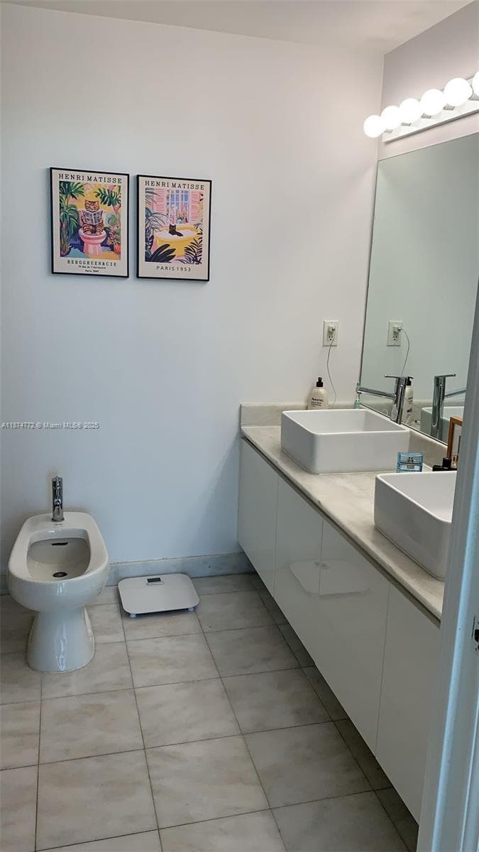 Blue Condominium · #806 in Miami - Photo 28