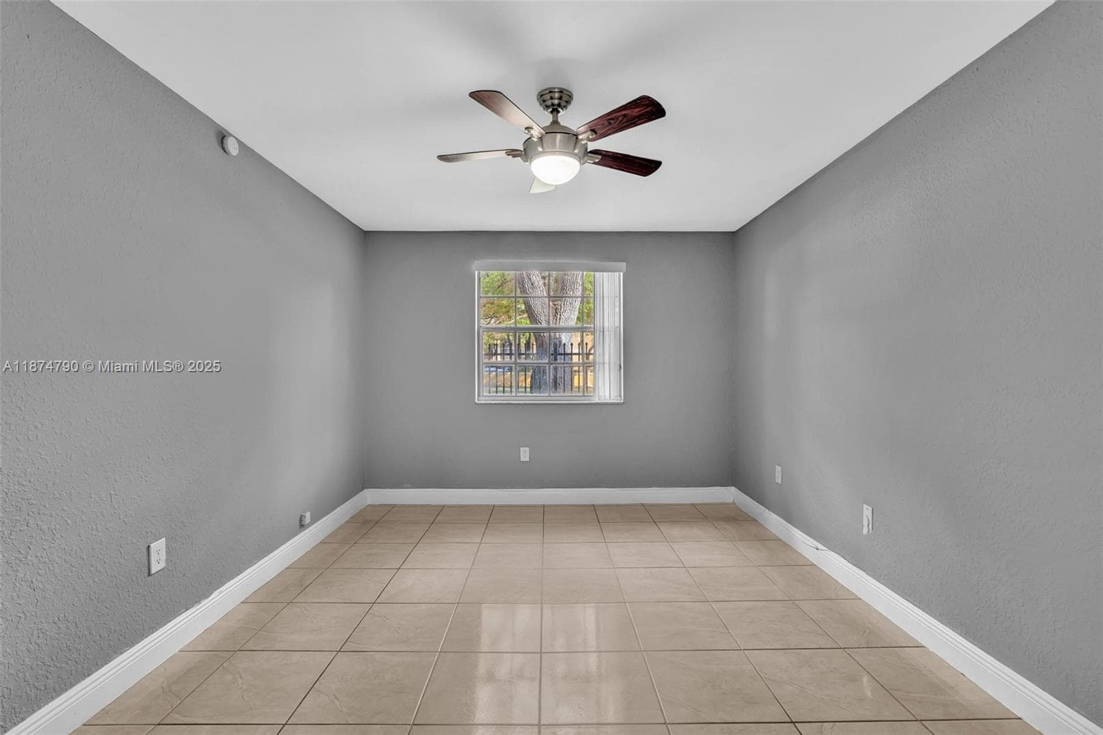 LAKEVIEW CLUB CONDO · #108 in Oakland Park - Photo 16