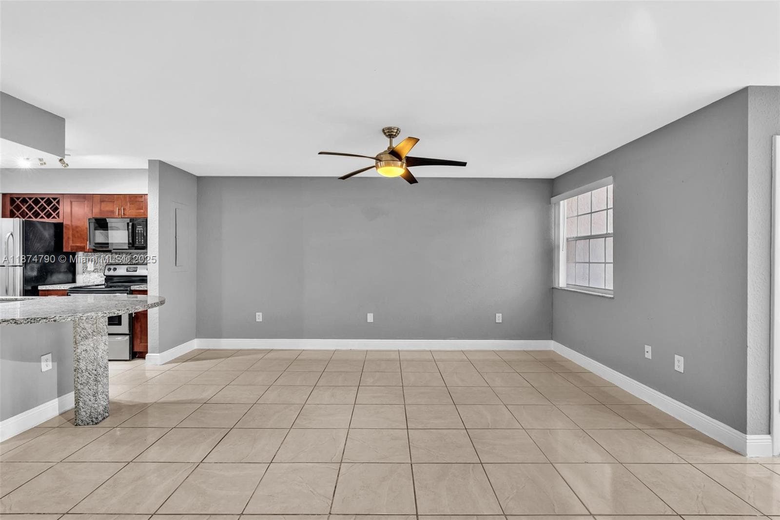 LAKEVIEW CLUB CONDO · #108 in Oakland Park - Photo 7
