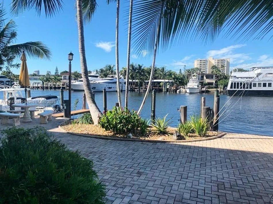 MIDDLE RIVER VILLAS CONDO · #203 in Fort Lauderdale - Photo 17