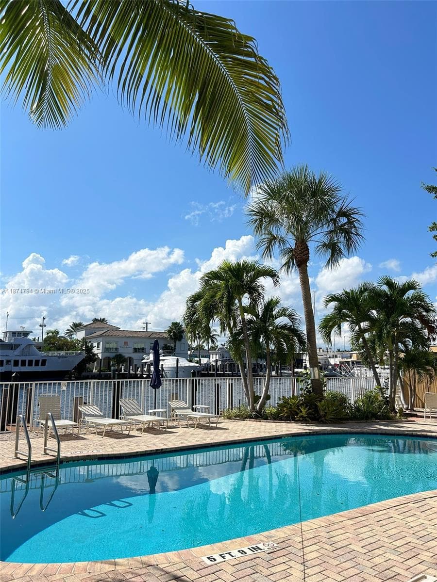 MIDDLE RIVER VILLAS CONDO · #203 in Fort Lauderdale - Photo 16