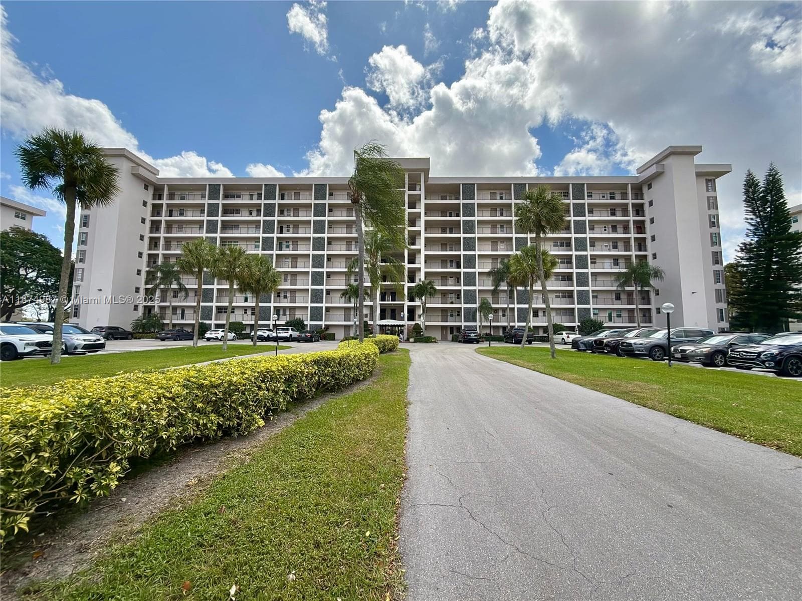 Palm Aire Country Club · #709 in Pompano Beach - Photo 3