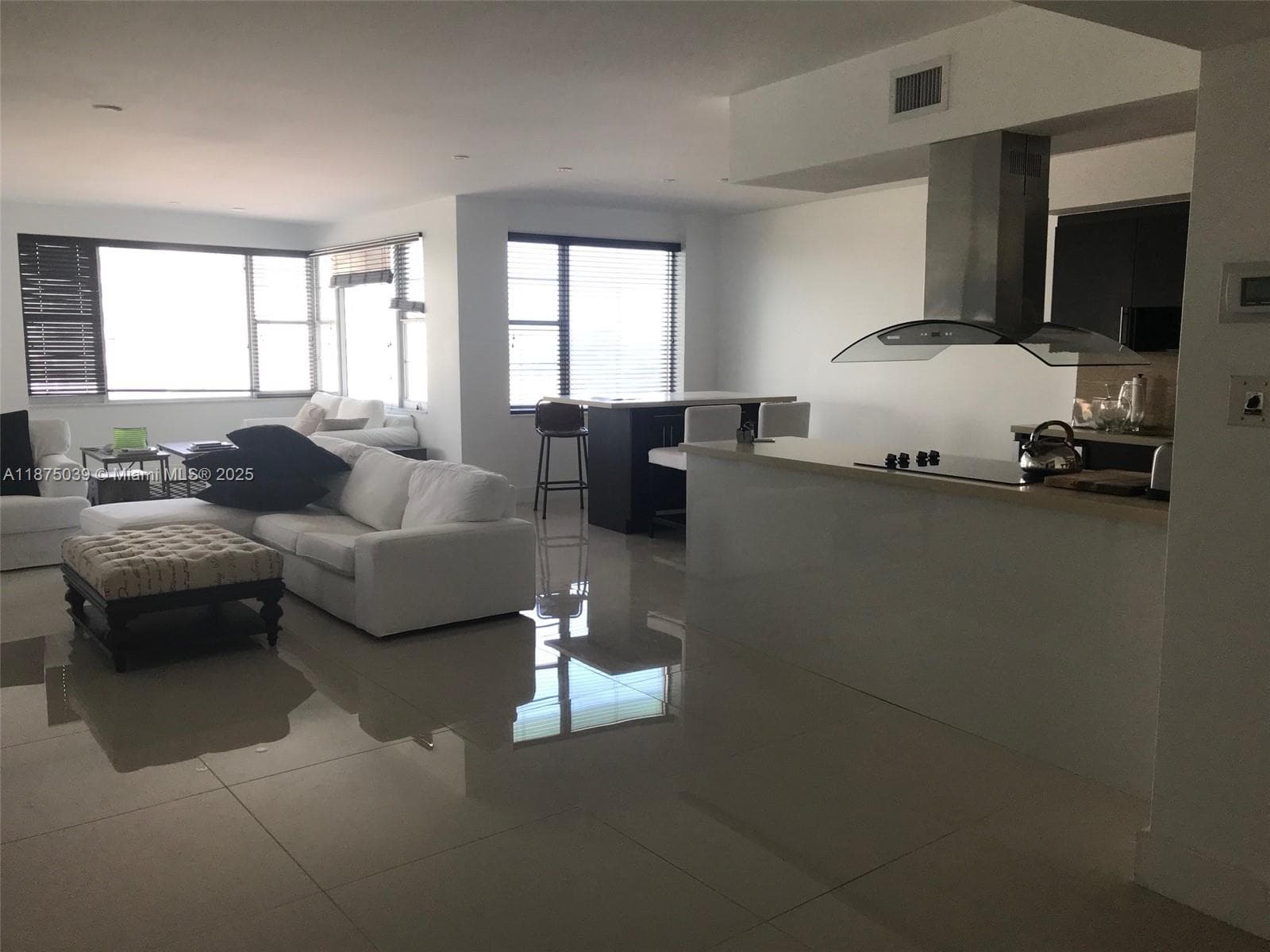 IMPERIAL HOUSE CONDO · #4G in Miami Beach - Photo 5