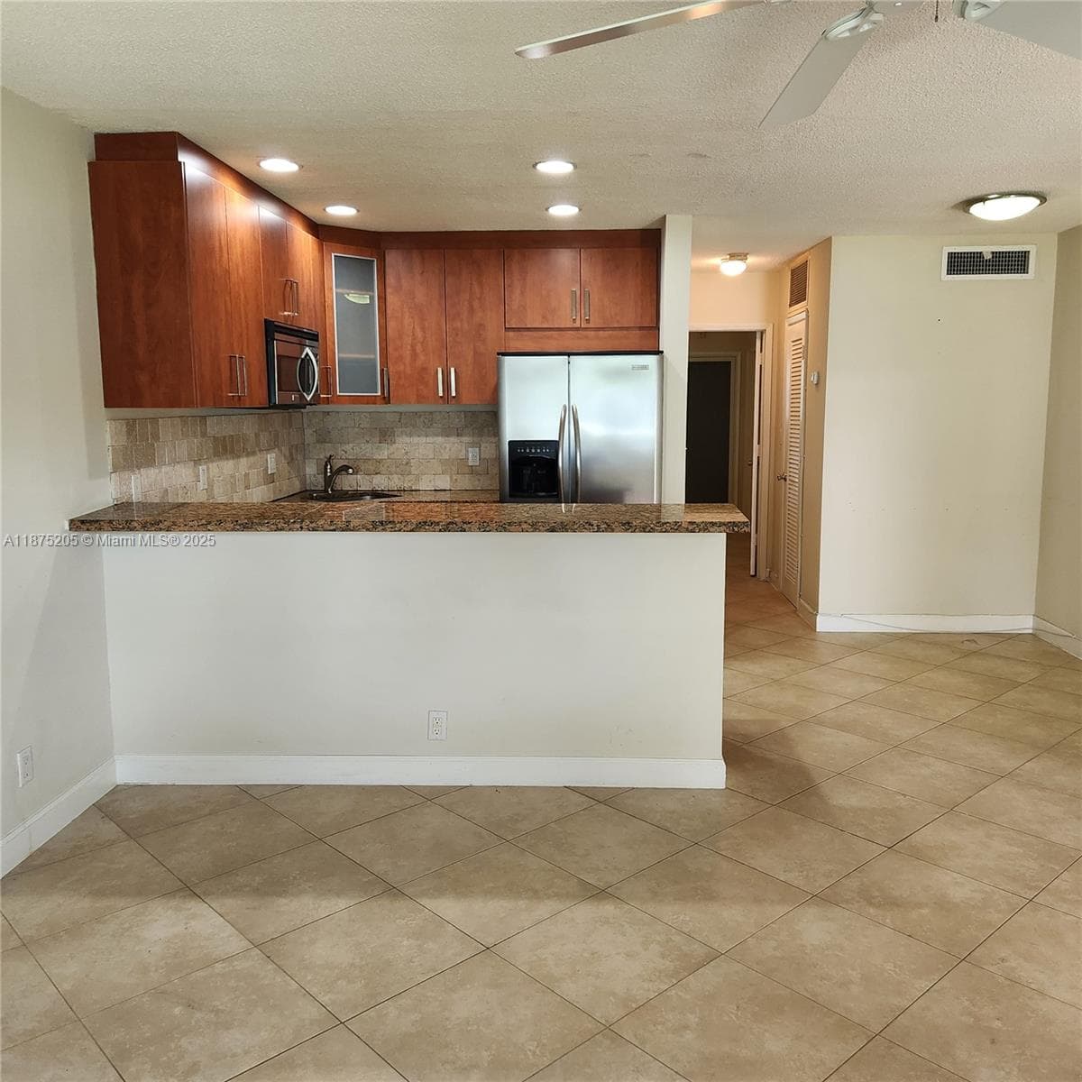 MONTCLAIR GARDENS CONDO · #C3 in Fort Lauderdale - Photo 5