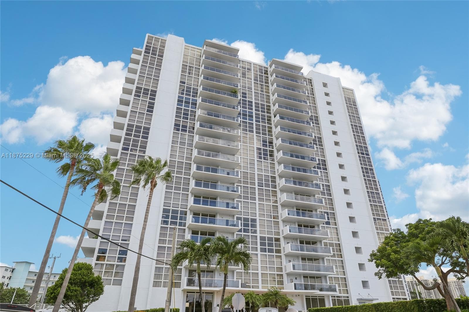ET · #10C in Fort Lauderdale - Photo 18