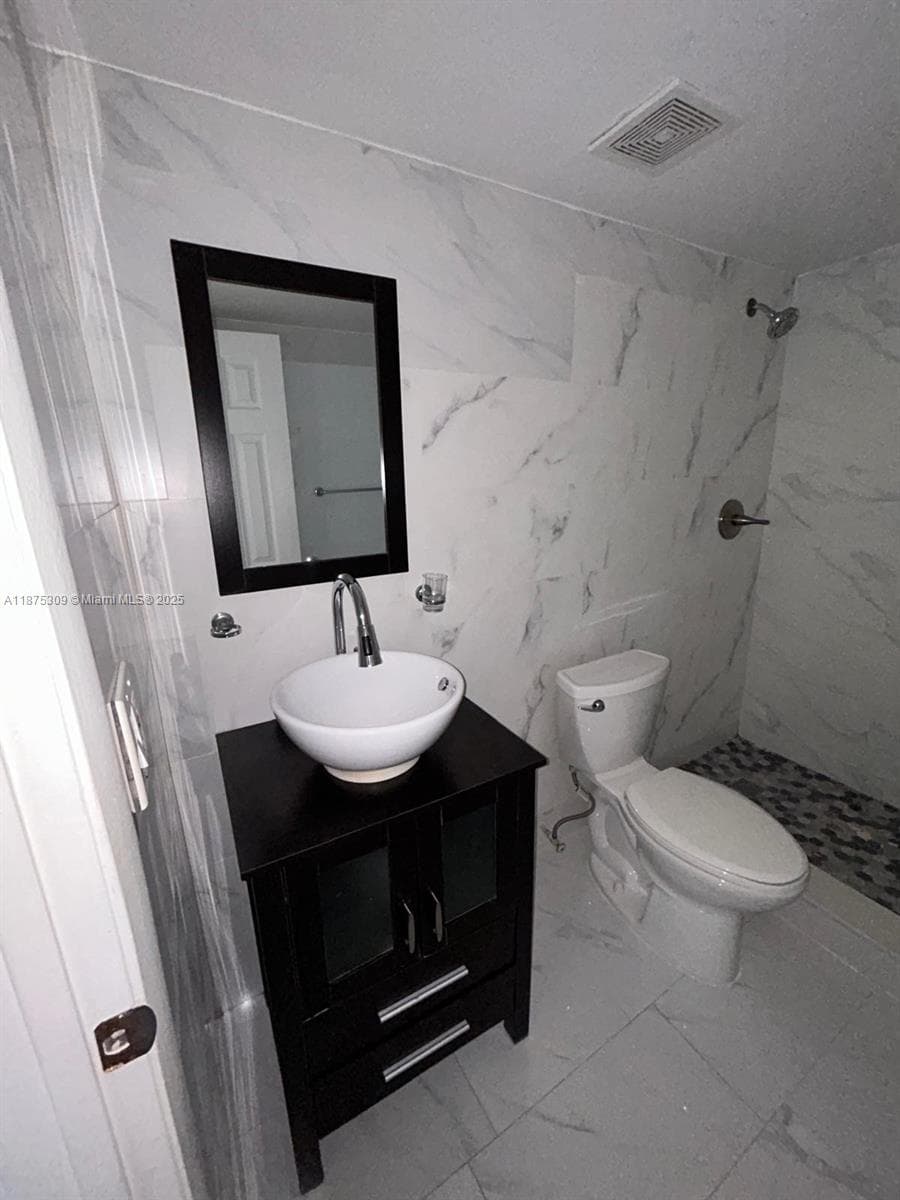 POINT SOUTH CONDO · #361 in Miami - Photo 12