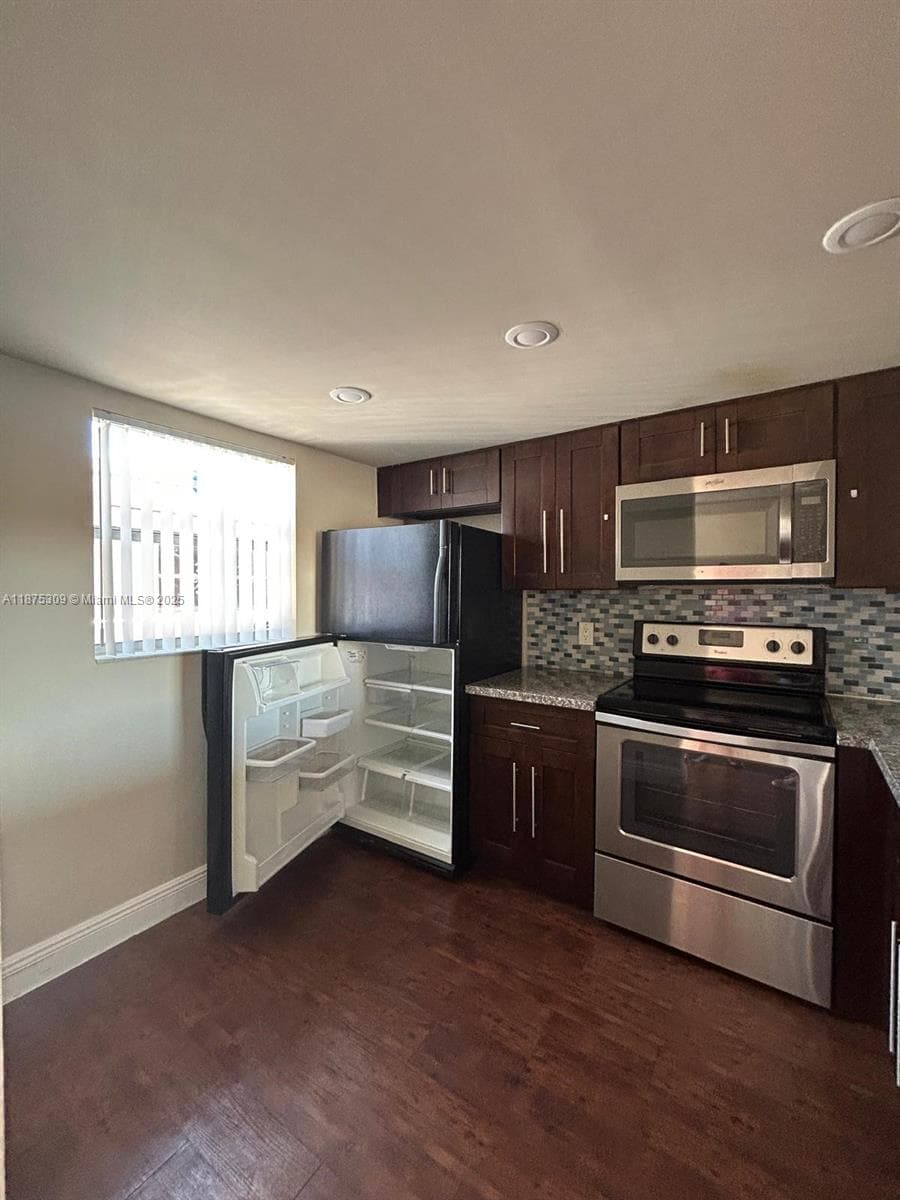 POINT SOUTH CONDO · #361 in Miami - Photo 4