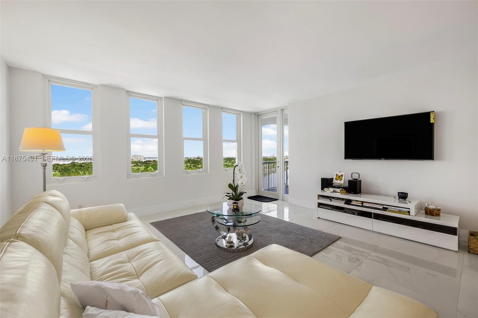 THE CARRIAGE HOUSE CONDO · #1231 in Miami Beach - Photo 6