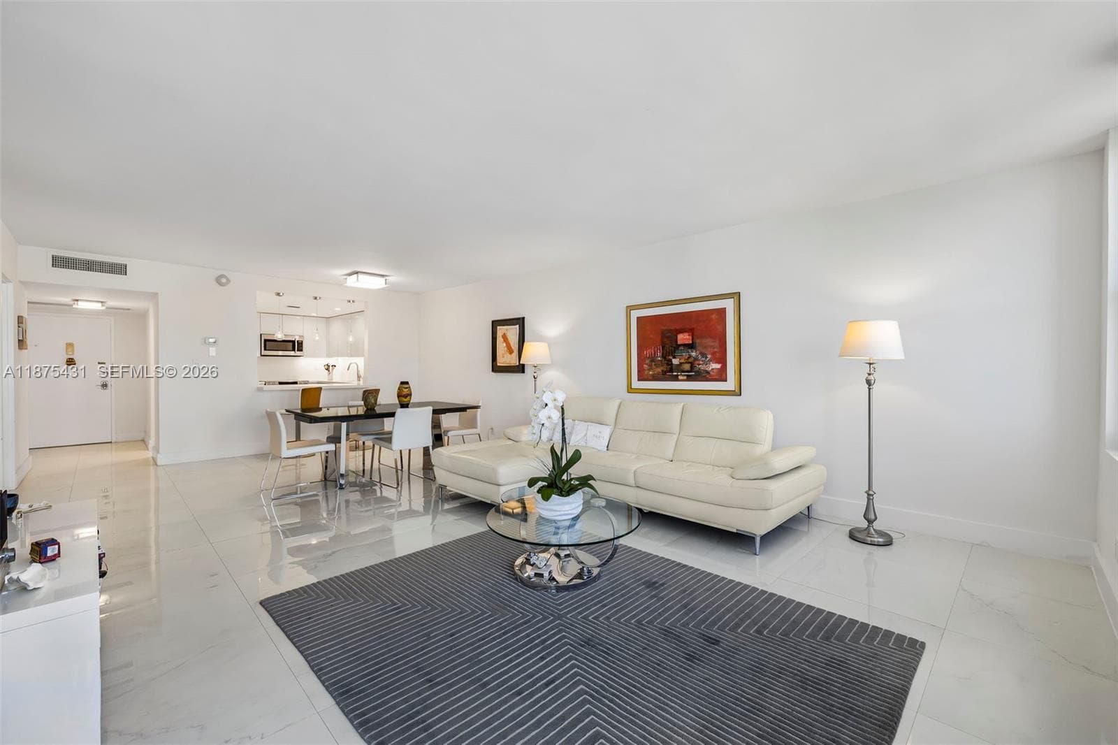 THE CARRIAGE HOUSE CONDO · #1231 in Miami Beach - Photo 7