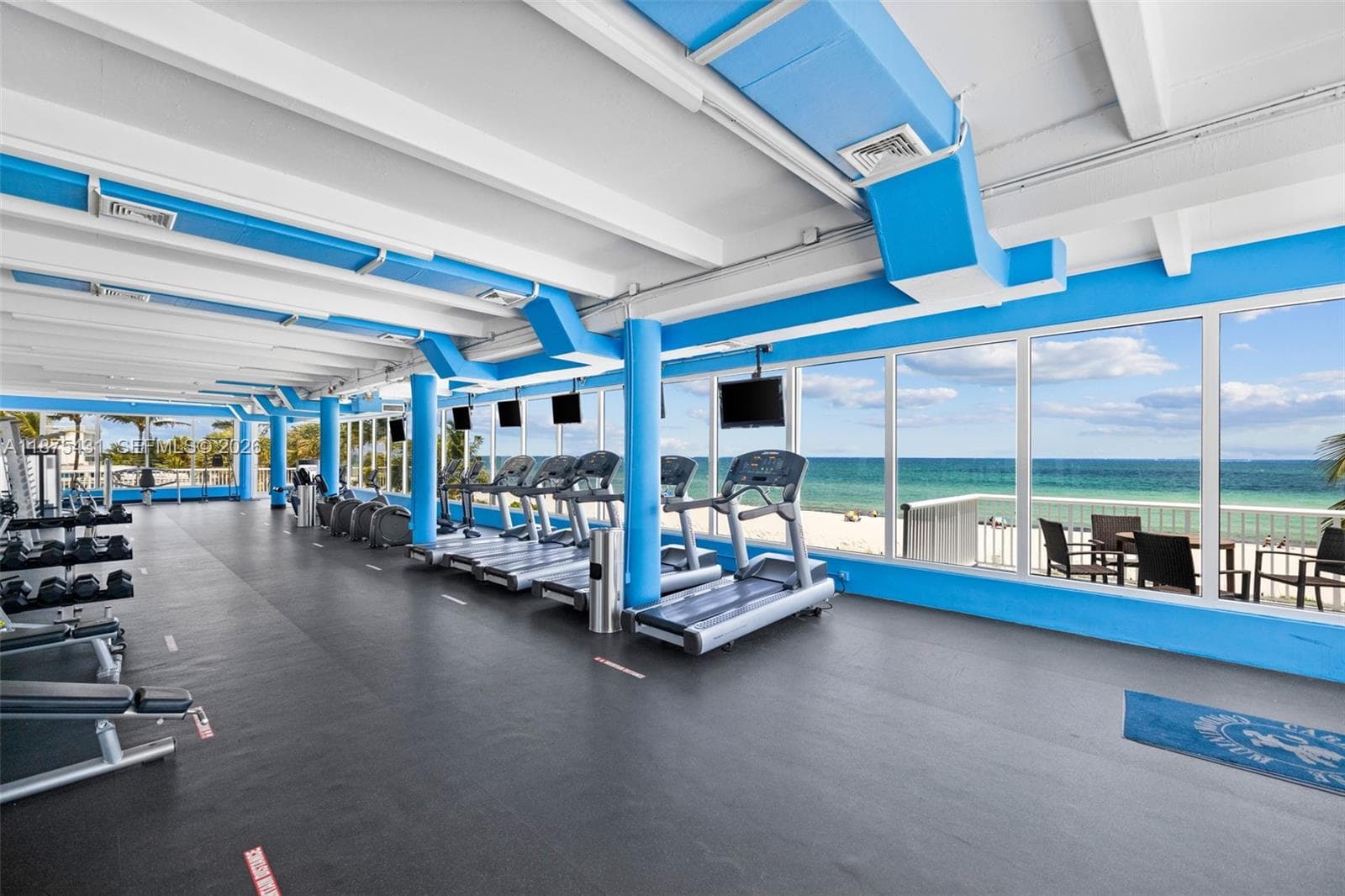THE CARRIAGE HOUSE CONDO · #1231 in Miami Beach - Photo 32