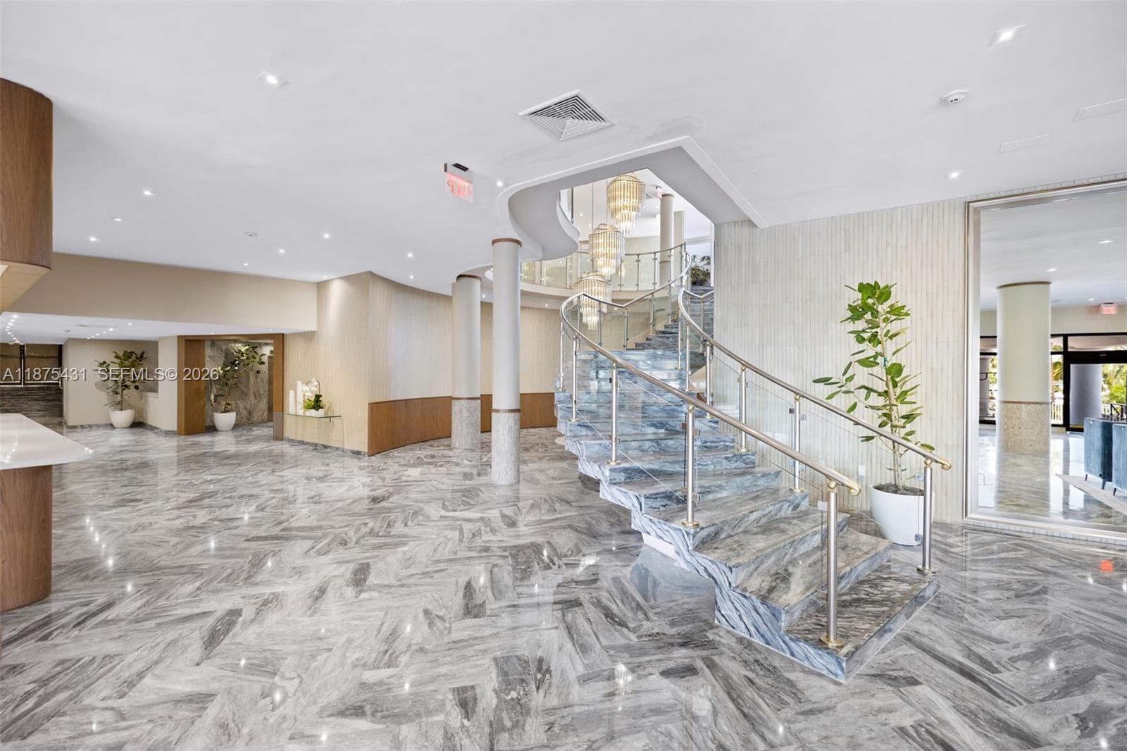 THE CARRIAGE HOUSE CONDO · #1231 in Miami Beach - Photo 41