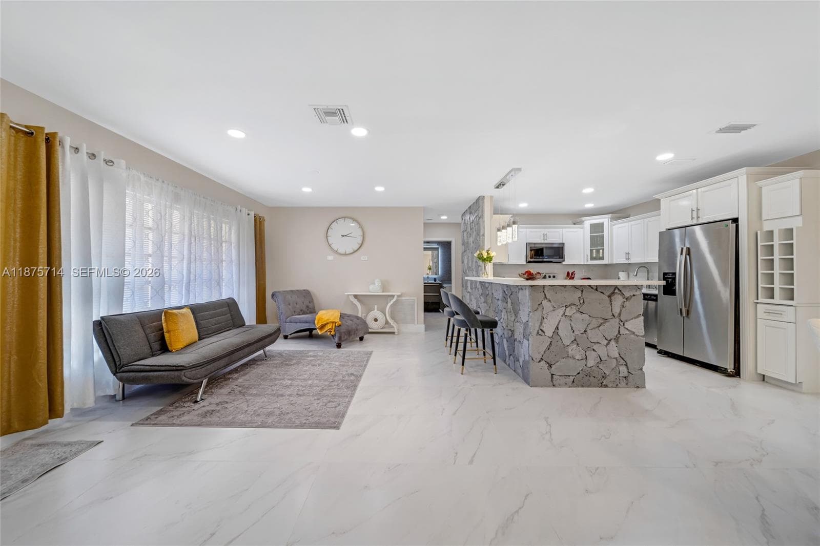 241 Oceanic Ave photo 3