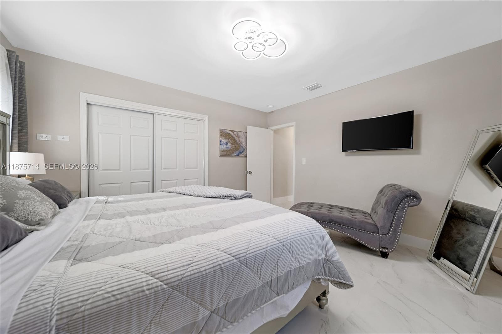 241 Oceanic Ave photo 35