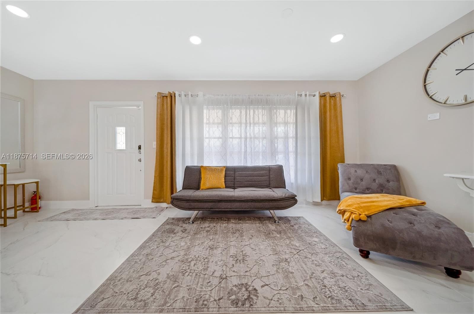 241 Oceanic Ave photo 4