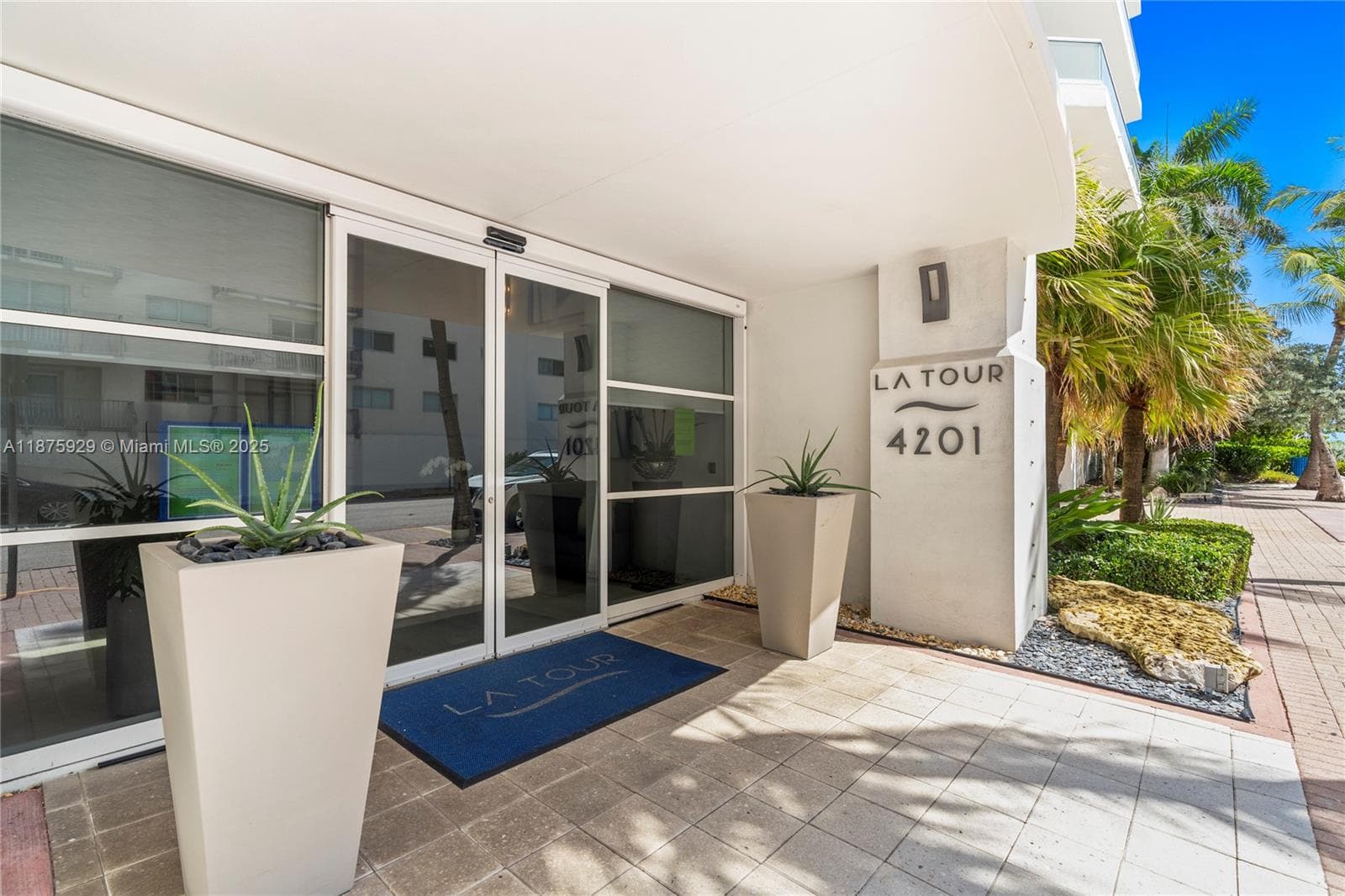 LA TOUR CONDO · #701 in Miami Beach - Photo 42