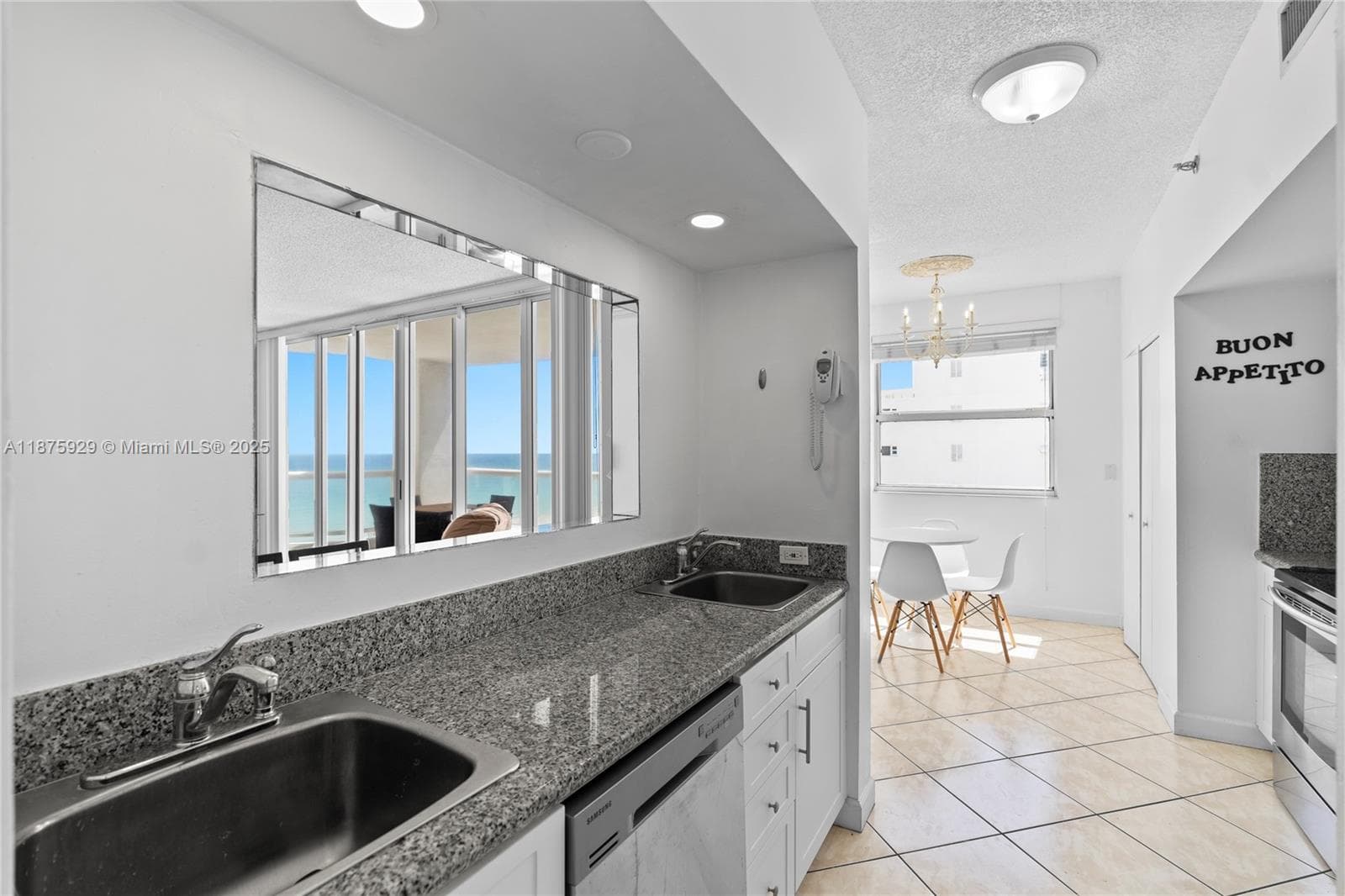 LA TOUR CONDO · #701 in Miami Beach - Photo 17