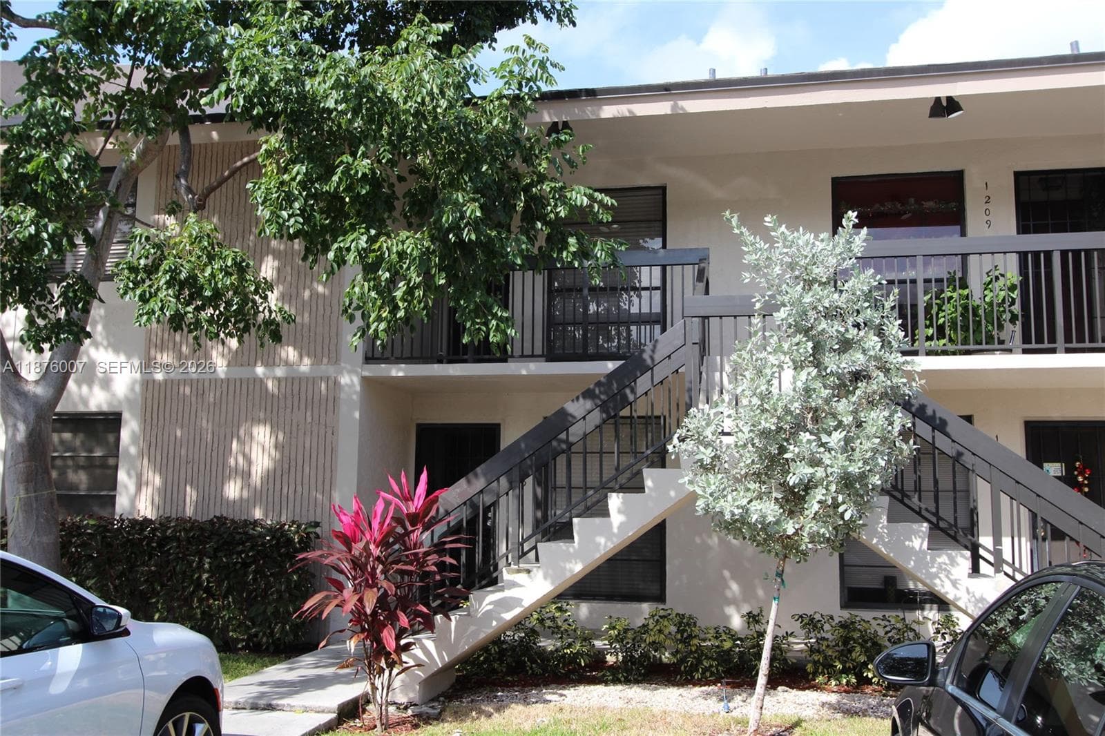 PINES OF OAKLAND FOREST · #1208 in Oakland Park - Photo 1