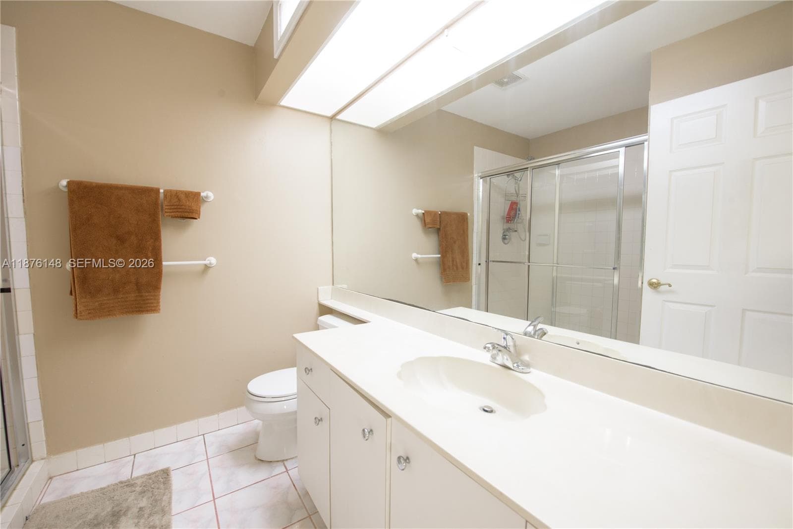 2585 SE 7th Pl photo 16