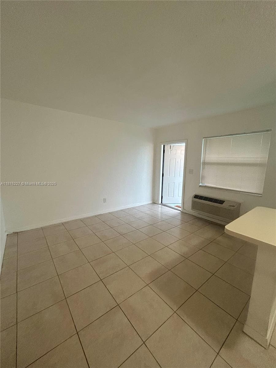 LAUDERDALE PARK 6-33 1/2 · #2 in Fort Lauderdale - Photo 2