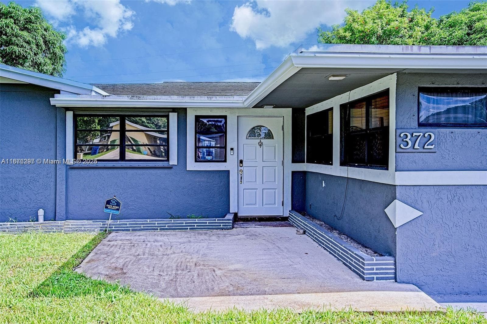 372 W Dayton Cir #0 photo 3