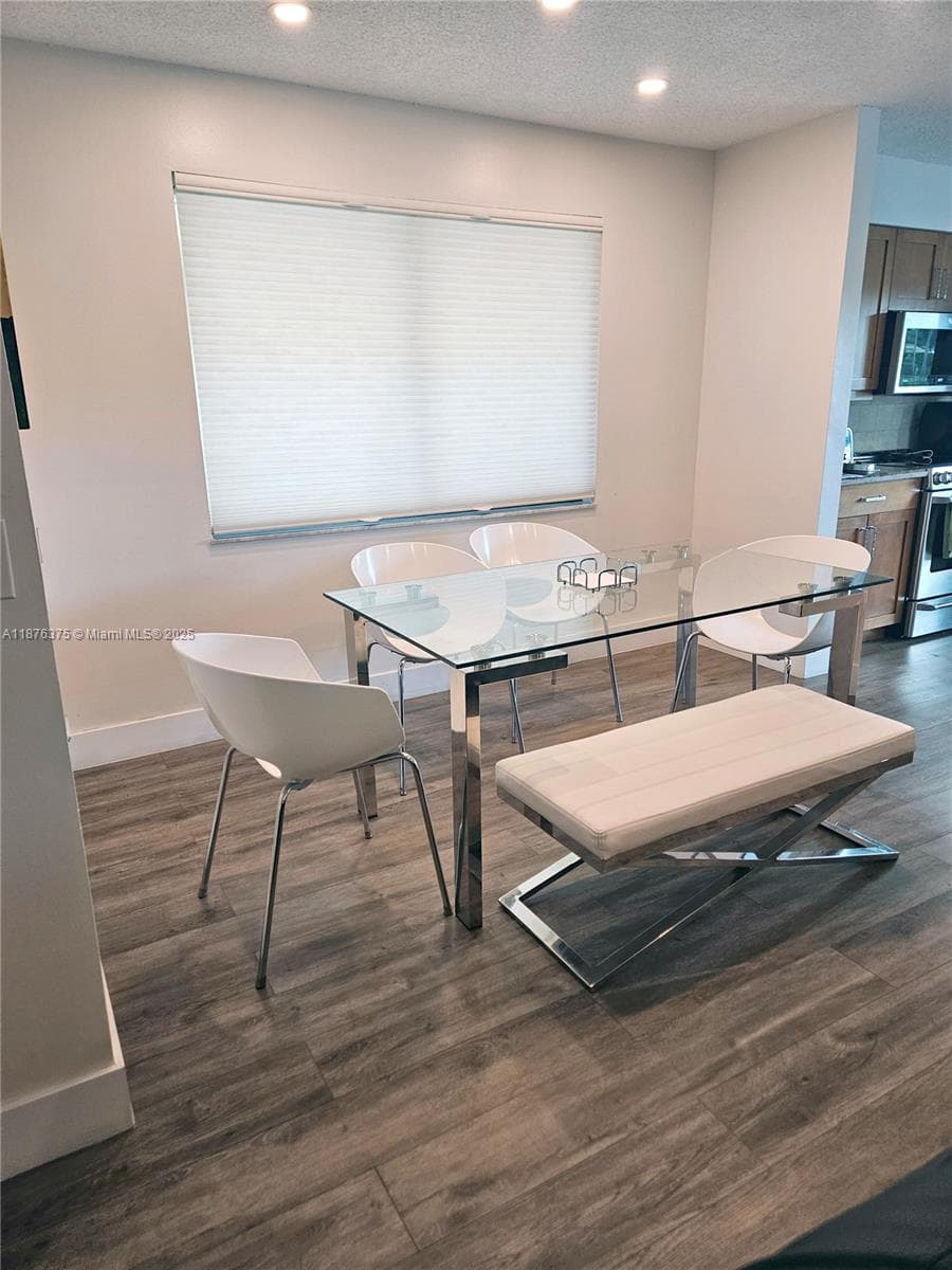 EMERALD OAKS 17 CONDO · #1701 in Hollywood - Photo 6