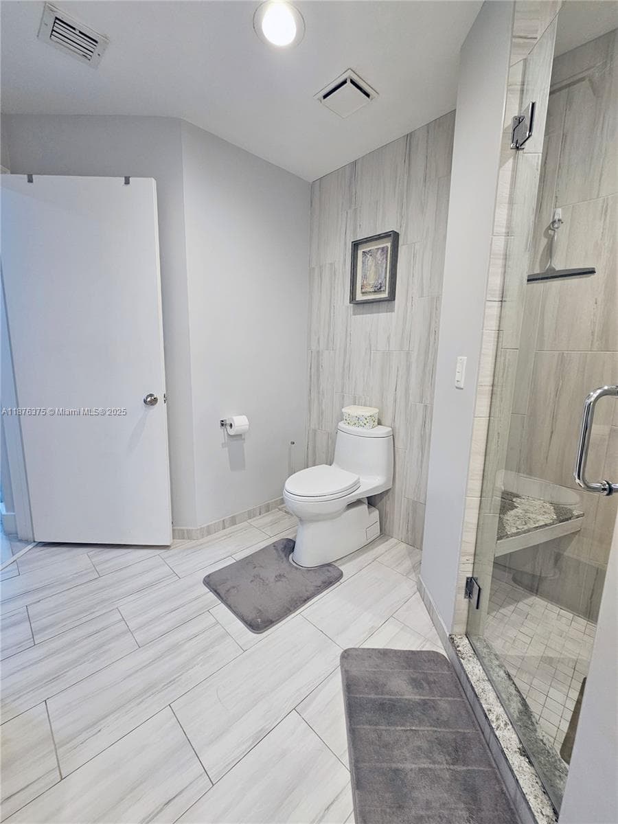 EMERALD OAKS 17 CONDO · #1701 in Hollywood - Photo 26