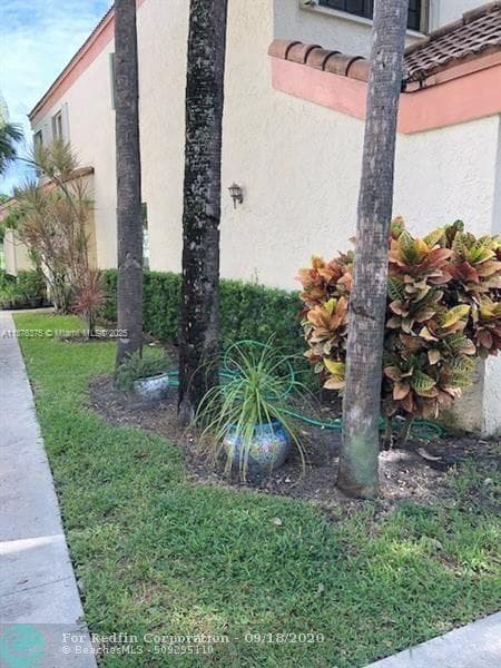 EMERALD OAKS 17 CONDO · #1701 in Hollywood - Photo 38