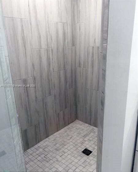 EMERALD OAKS 17 CONDO · #1701 in Hollywood - Photo 31