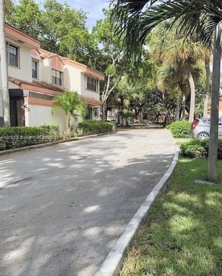 EMERALD OAKS 17 CONDO · #1701 in Hollywood - Photo 39