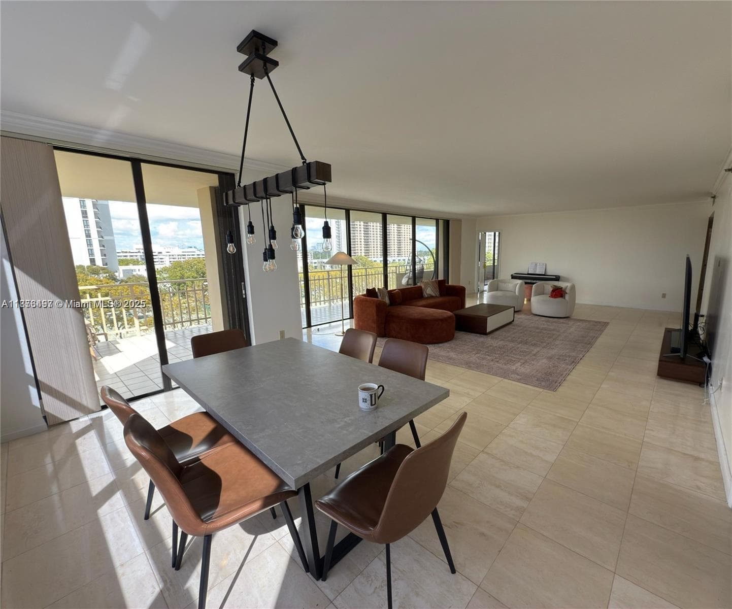 JOCKEY CLUB III CONDO · #552 in Miami - Photo 7