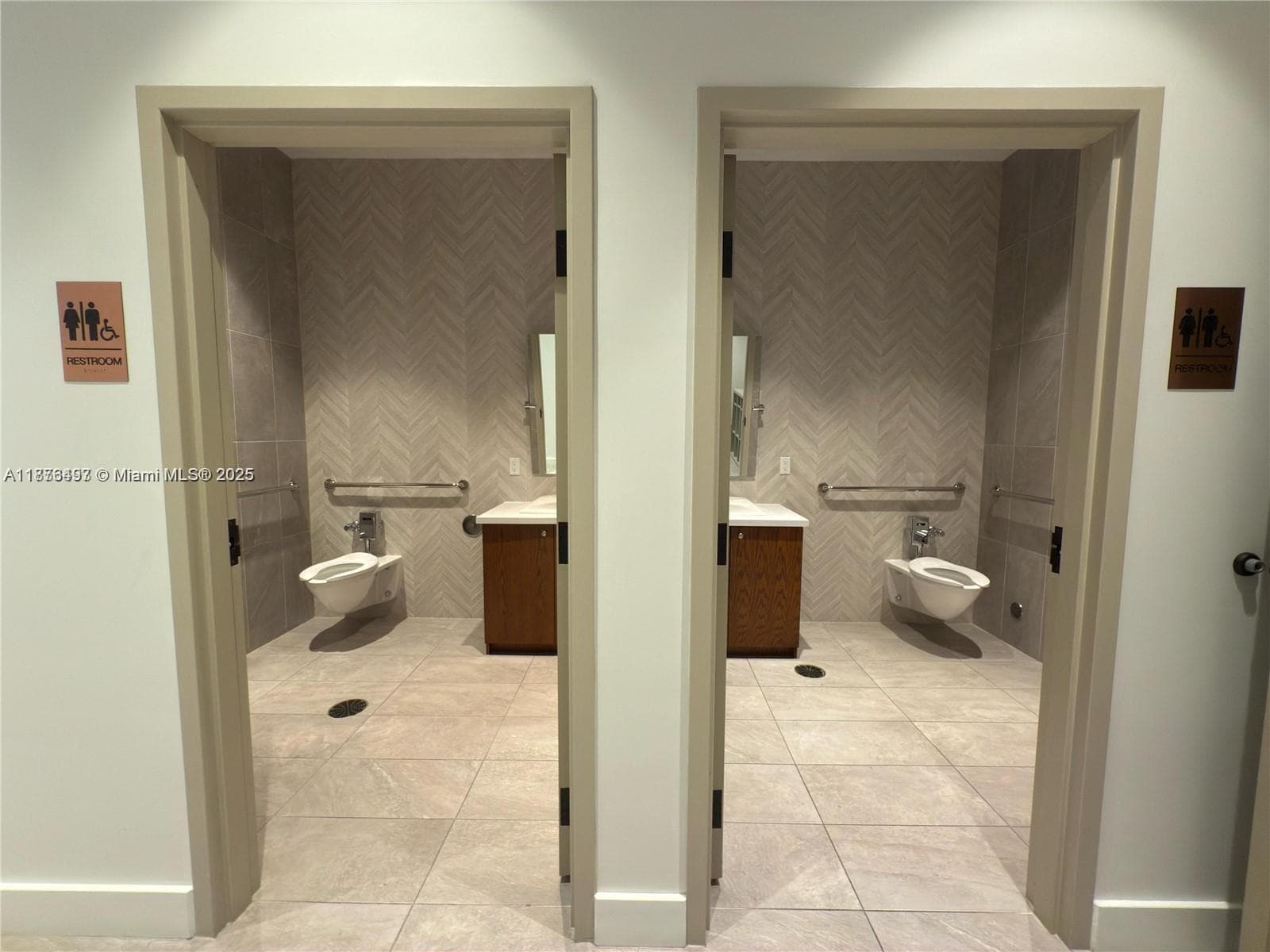 JOCKEY CLUB III CONDO · #552 in Miami - Photo 25