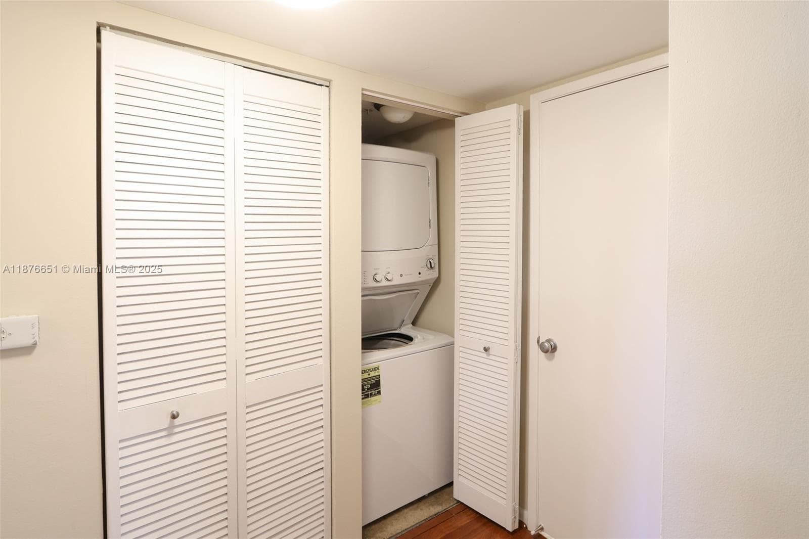 LAS OLAS BY THE RIVER CON · #1209 in Fort Lauderdale - Photo 11