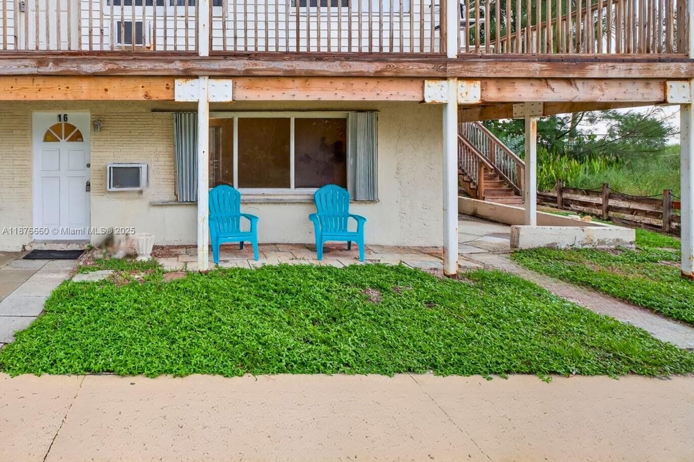 GOLDEN SHORES CONDO · #16 in Pompano Beach - Photo 3