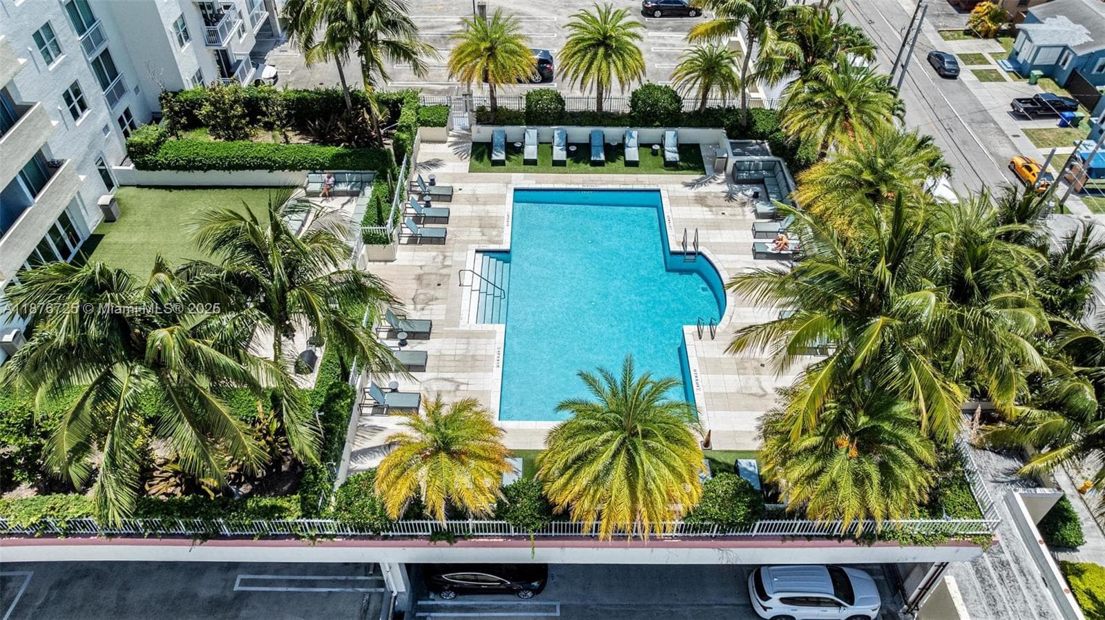 THE ASTON CONDO · #1505 in Miami - Photo 30