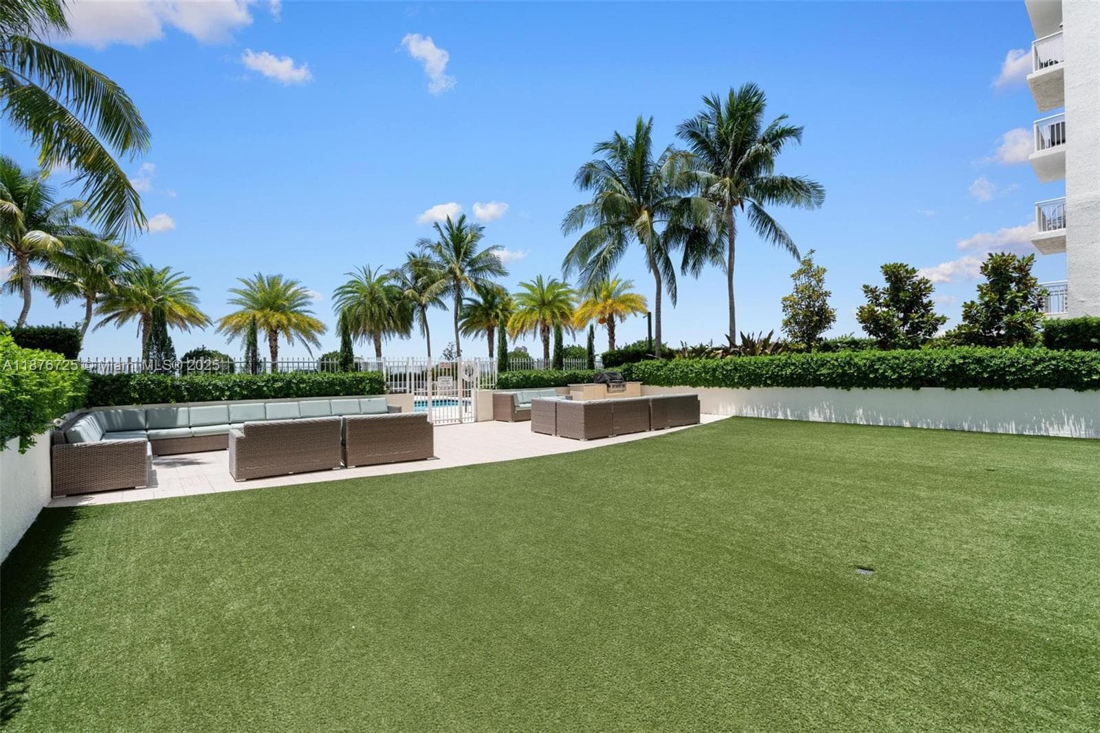 THE ASTON CONDO · #1505 in Miami - Photo 21